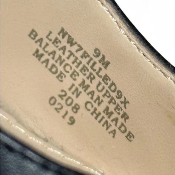 Nine West Black Leather Women's Heels - Picture 6 of 6